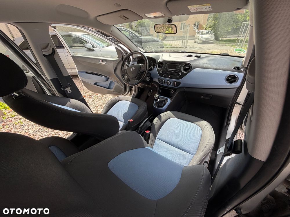 Hyundai i10 1.2 YES Silver - 16