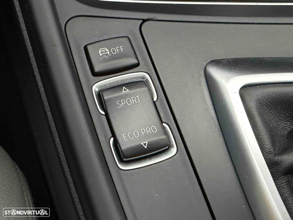 BMW 328 i Auto Line Sport - 51