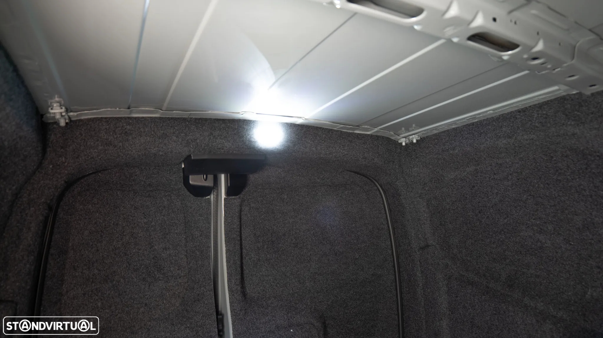 Ford Courier Van N1 1.5 EcoBlue 100cv Euro 6.2 Trend Plus 5 portas - 38