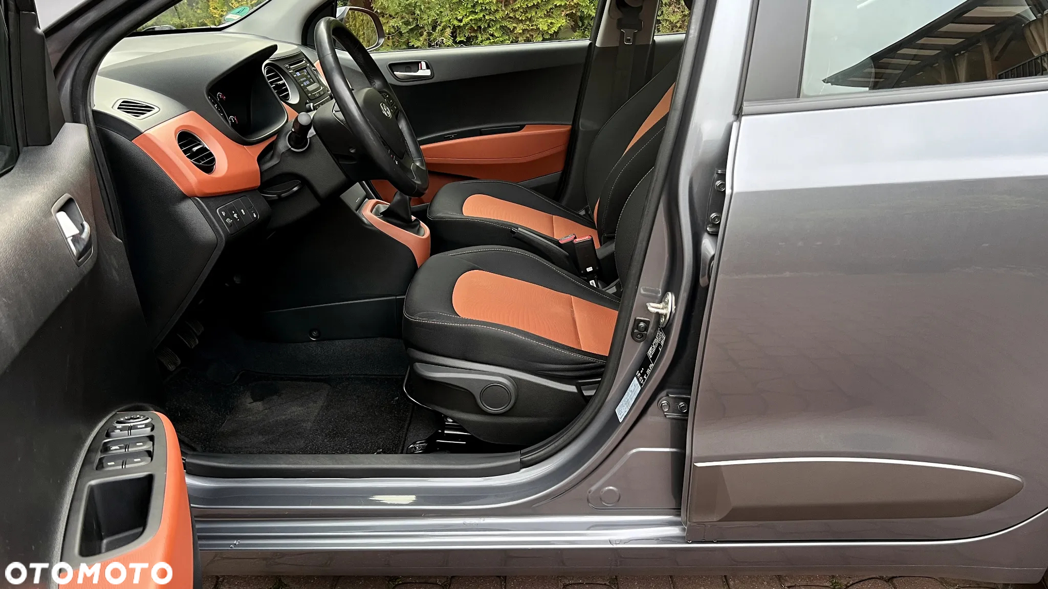 Hyundai i10 1.0 Fifa World Cup Edition - 22