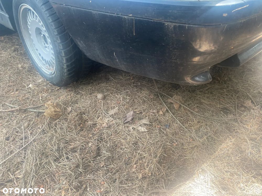 BMW 7 E38 czarny TYŁ TYLNY TYLNI ZDERZAK KOMPLETny LISTWY wycięcia pod 2 tłumiki - 3