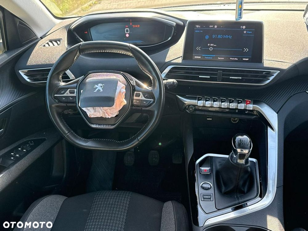 Peugeot 5008 1.5 BlueHDi Allure S&S - 28