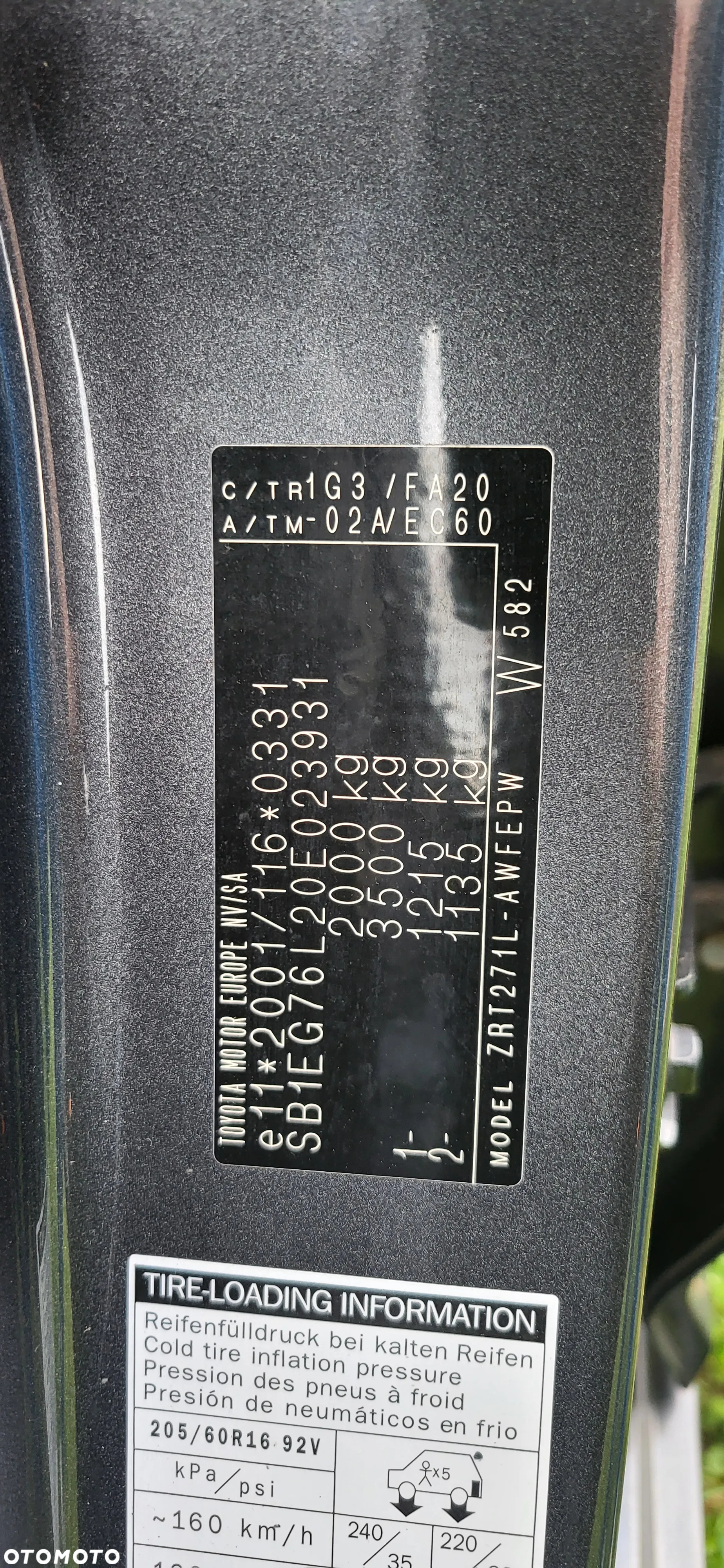 Toyota Avensis - 25