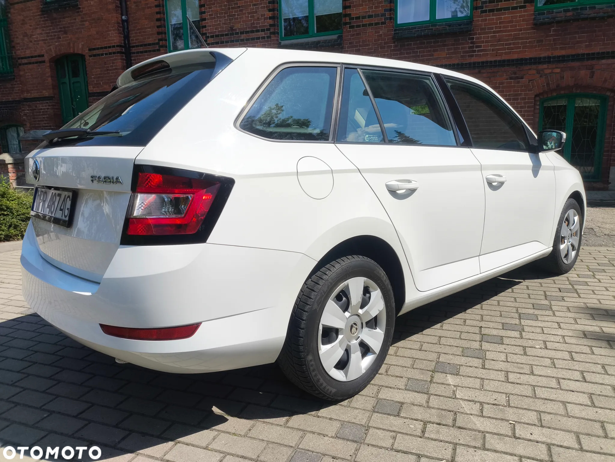 Skoda Fabia 1.0 TSI Ambition - 10