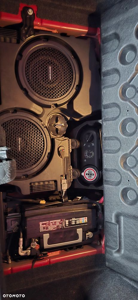 Dodge Challenger - 12