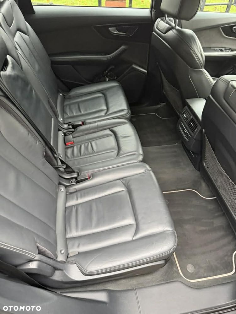 Audi Q7 3.0 TFSI Quattro Tiptronic - 11