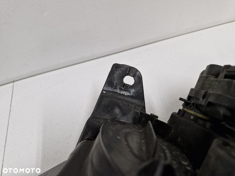 RENAULT LAGUNA III 3 LIFT LAMPA REFLEKTOR PRAWY PRZÓD PRZEDNIA UK - 10