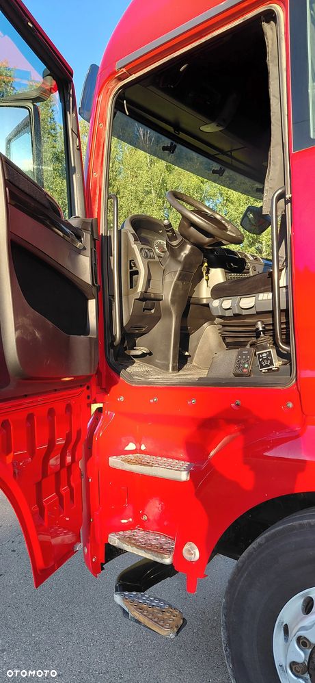 MAN TGX 18.440 4x4 - 11