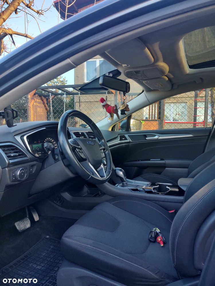Ford Mondeo 2.0 TDCi Titanium PowerShift - 9