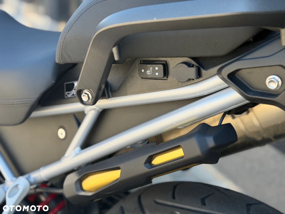 Triumph Tiger - 16