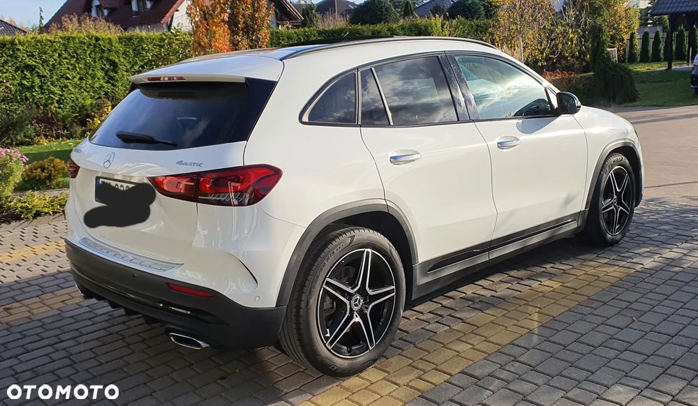 Mercedes-Benz GLA 220 d 4-Matic AMG Line - 8