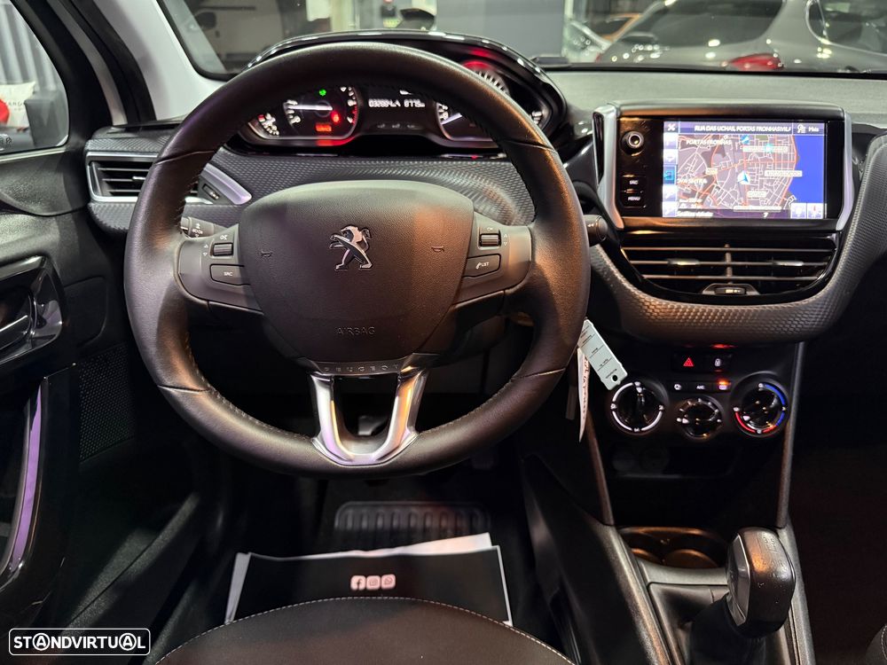 Peugeot 208 PureTech 82 Start & Stop Style - 15