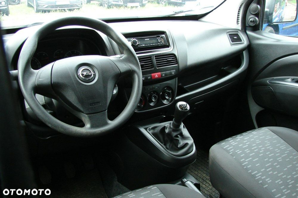 Opel Combo - 11