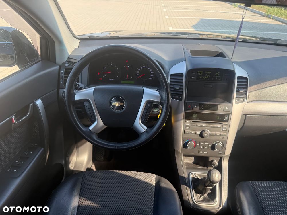 Chevrolet Captiva 2.4 2WD 7 Sitzer LS - 13