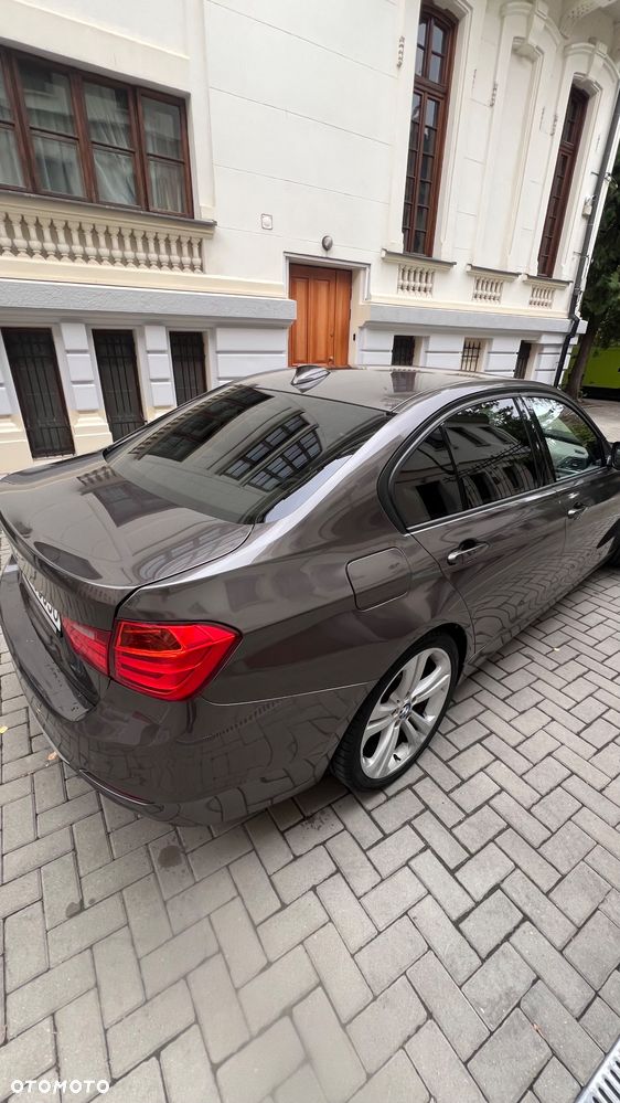 BMW Seria 3 328i - 9