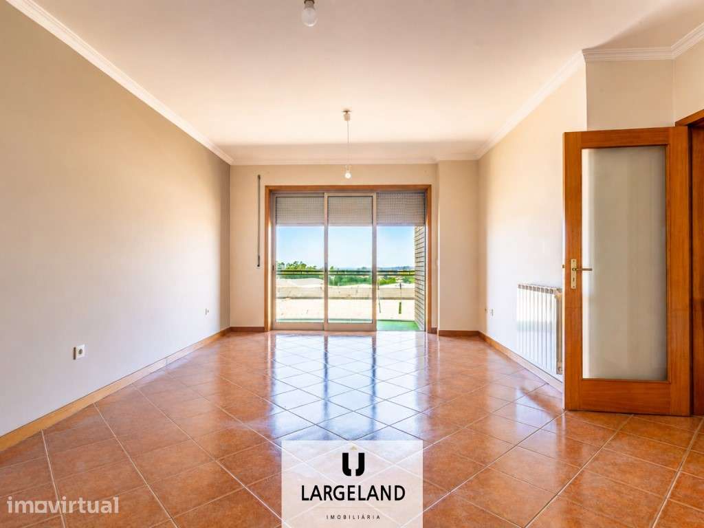 Apartamento T2 Santa Maria da Feira - Grande imagem: 2/16