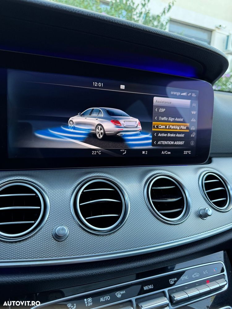 Mercedes-Benz E 220 d 9G-TRONIC - 21