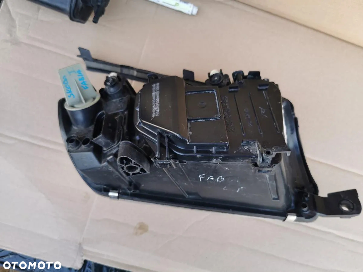 SKODA FABIA I LAMPA LAMPY PRZÓD PRZEDNIE LEWA PRAWA EUROPA - 12