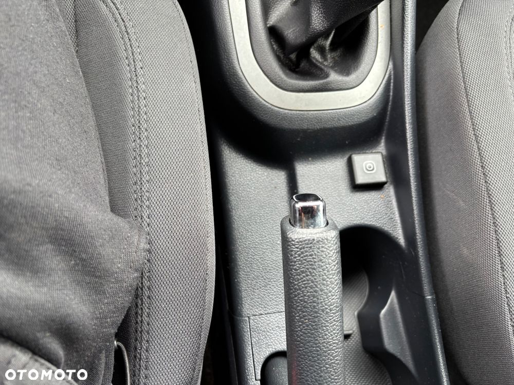Kia Rio 1.2 Business Line - 21