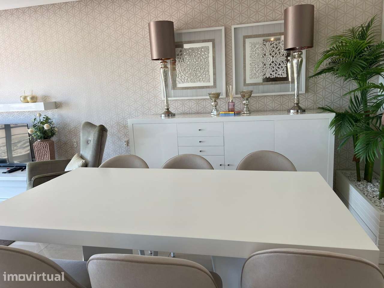 Apartamento T2 com garagem junto à praia | Nazaré - Grande imagem: 3/17