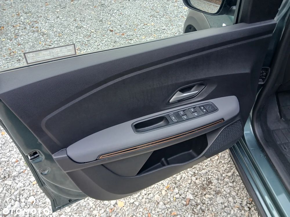 Dacia Jogger 1.0 TCe Extreme 7os - 34