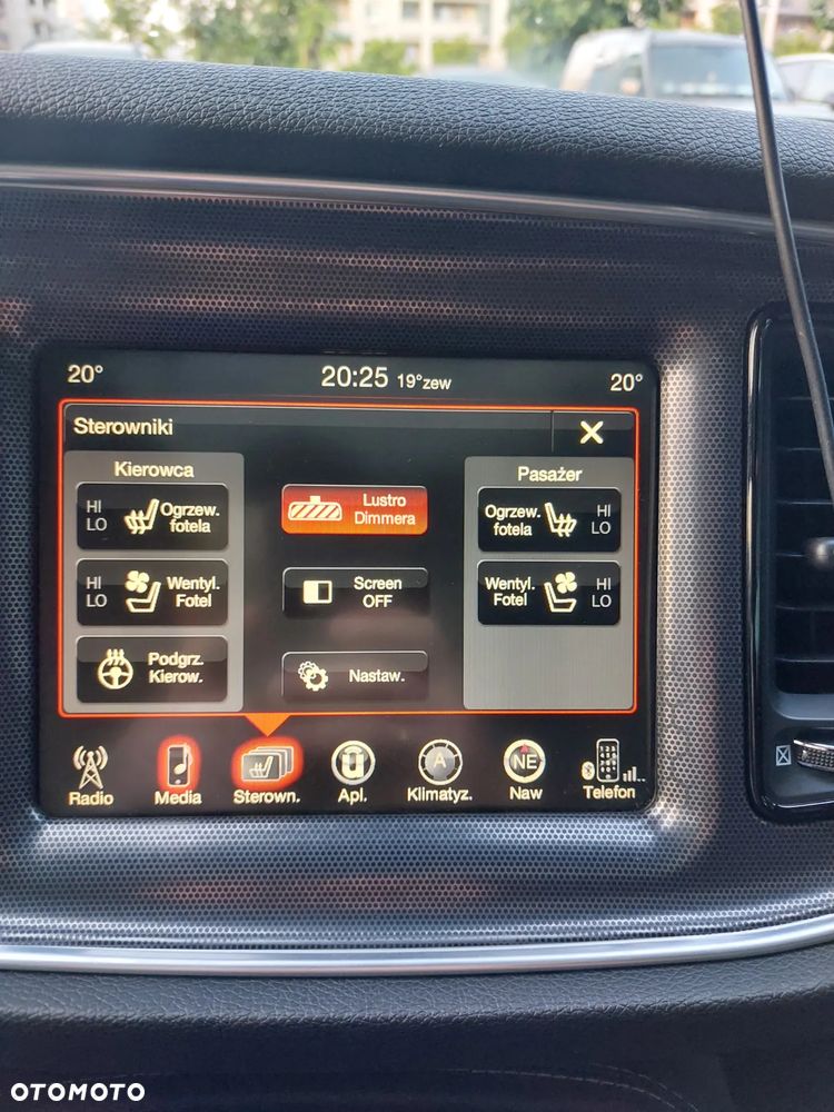 Dodge Challenger 3.6 SXT Plus - 14