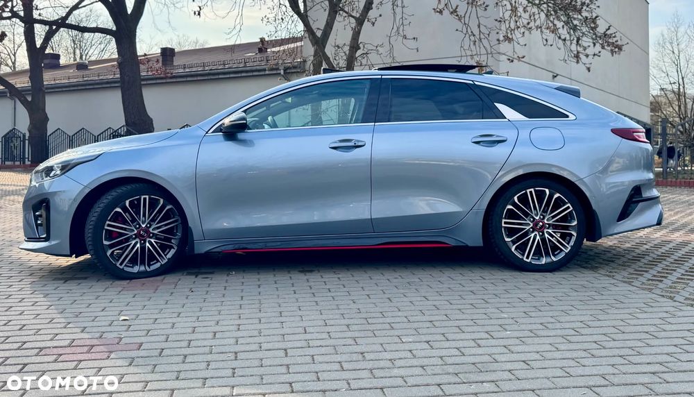 Kia ProCeed - 1