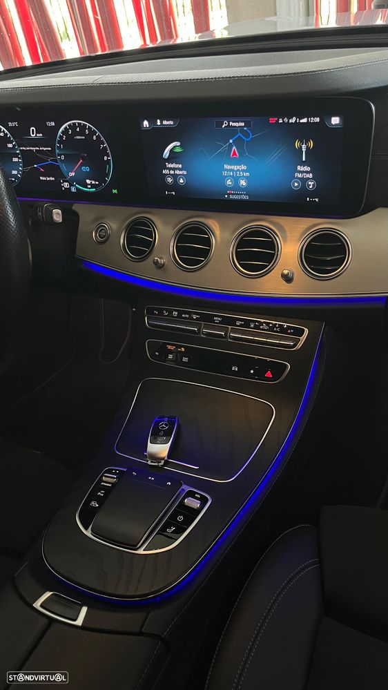 Mercedes-Benz E 300 9G-TRONIC AMG Line - 13