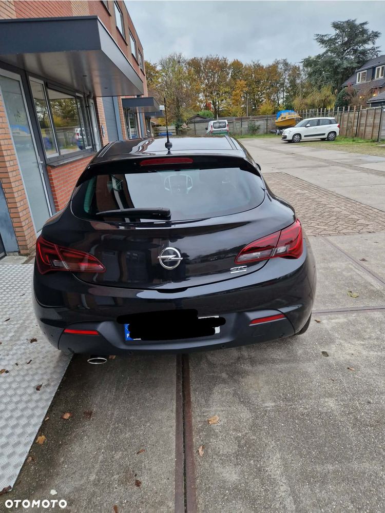 Opel Astra 1.6 Turbo Edition - 9