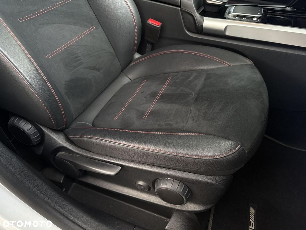 Mercedes-Benz GLB - 19