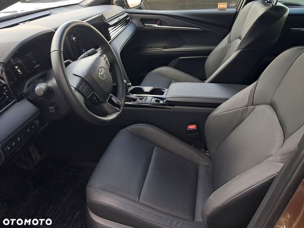 Toyota Camry - 13