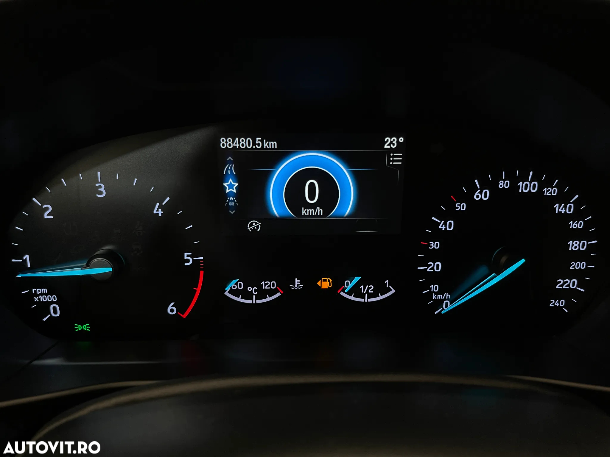 Ford Focus 1.5 EcoBlue Connected - 29