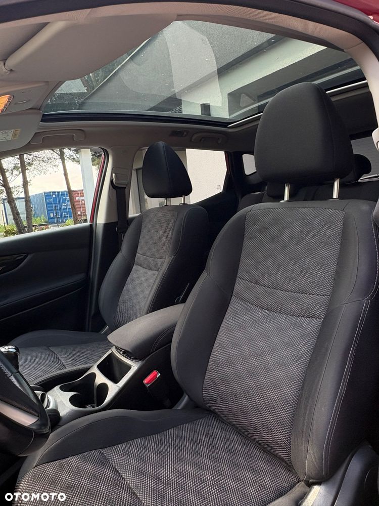Nissan Qashqai 1.6 DCi N-Connecta - 6