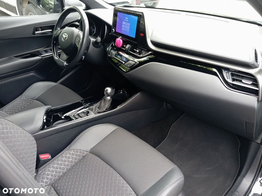Toyota C-HR - 12