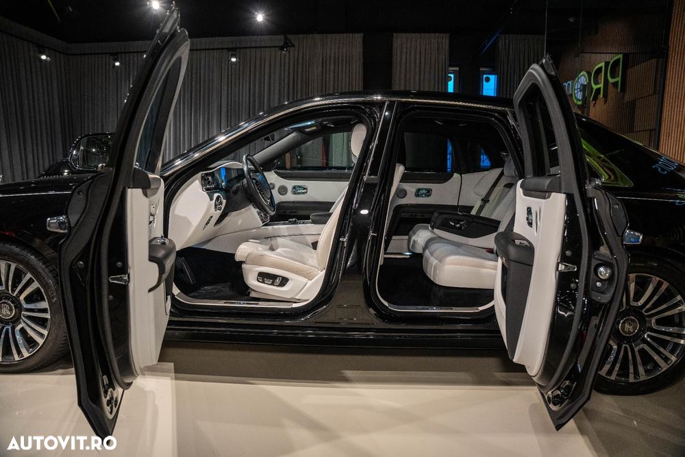 Rolls-Royce Ghost - 23