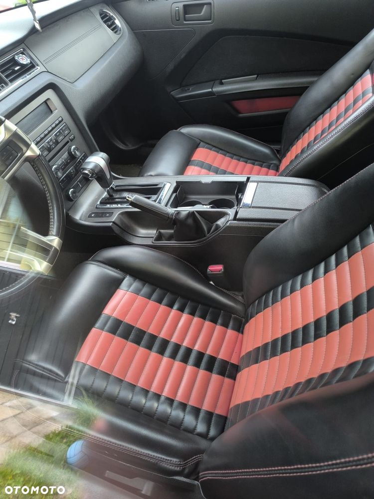 Ford Mustang - 5