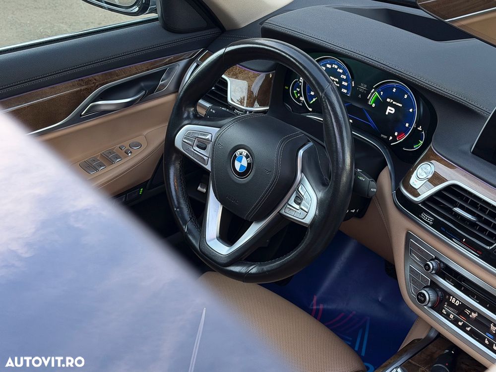 BMW Seria 7 740d xDrive - 4