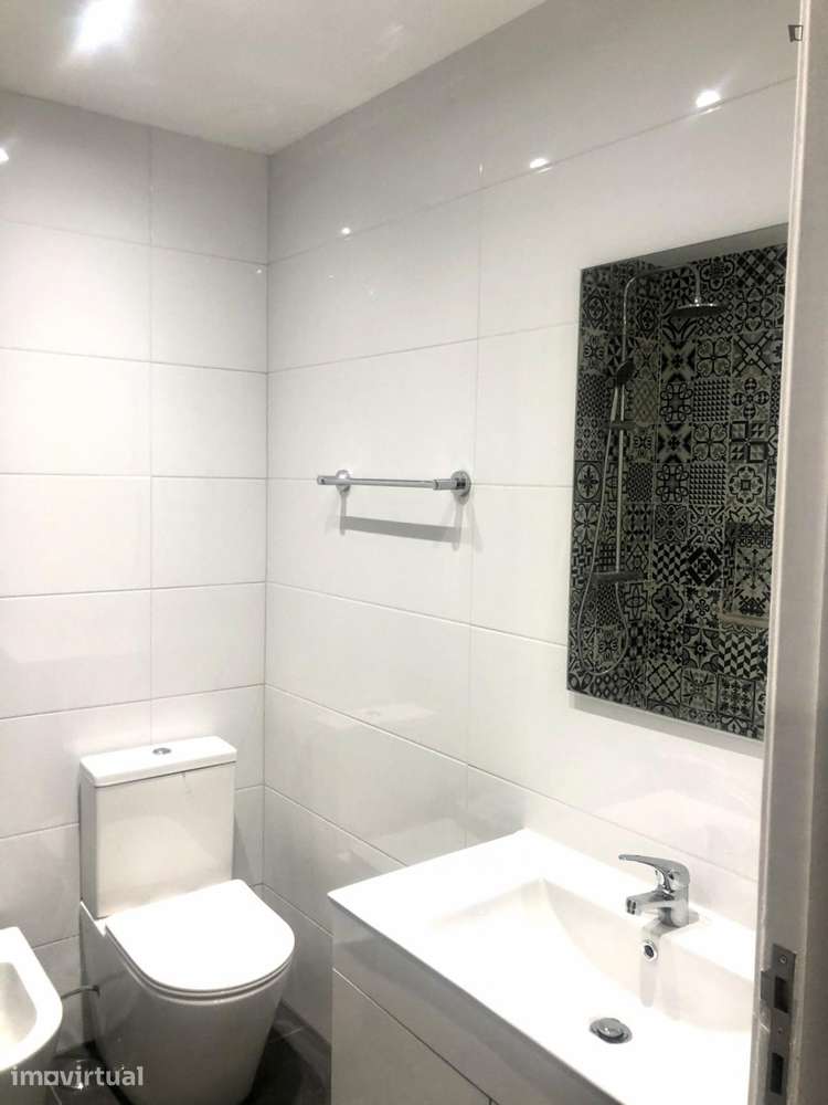Quarto - localizado em Oeiras Lisbon - Grande imagem: 4/32