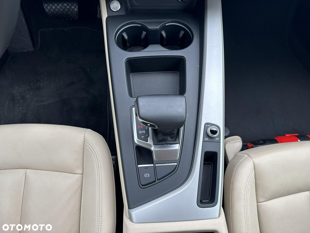 Audi A4 40 TDI Quattro Advanced S tronic - 24