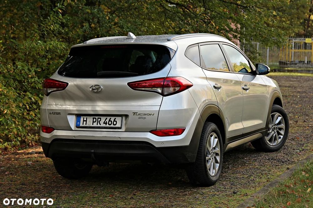 Hyundai Tucson 1.7 CRDI BlueDrive GO 2WD - 13