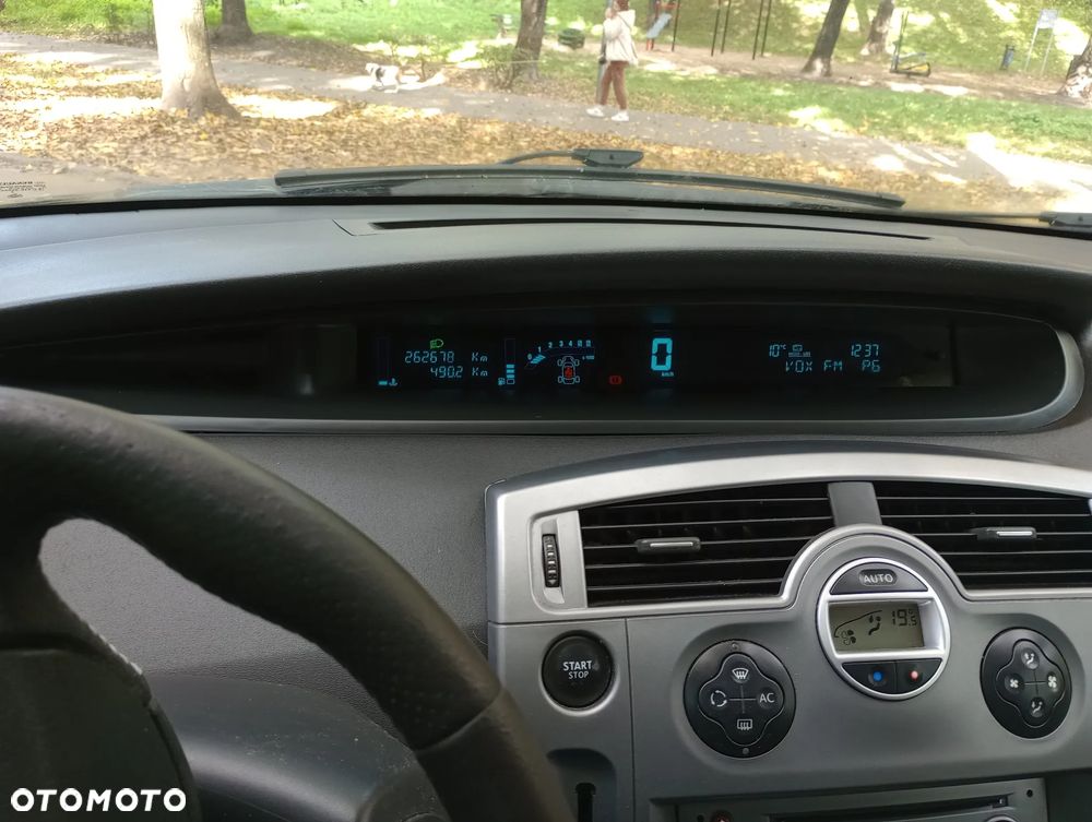 Renault Scenic 2.0 dCi Privilege - 4