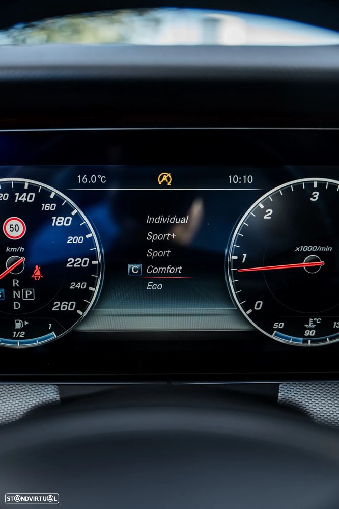 Mercedes-Benz E 220 d 9G-TRONIC Exclusive - 36