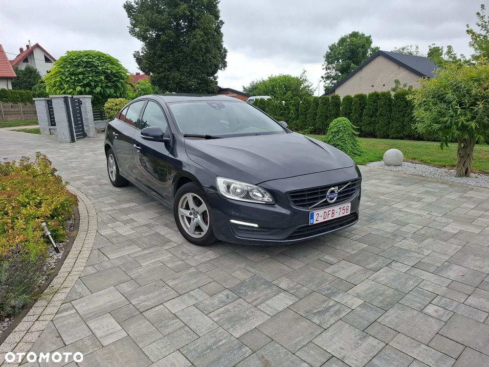 Volvo S60 D2 Momentum - 17