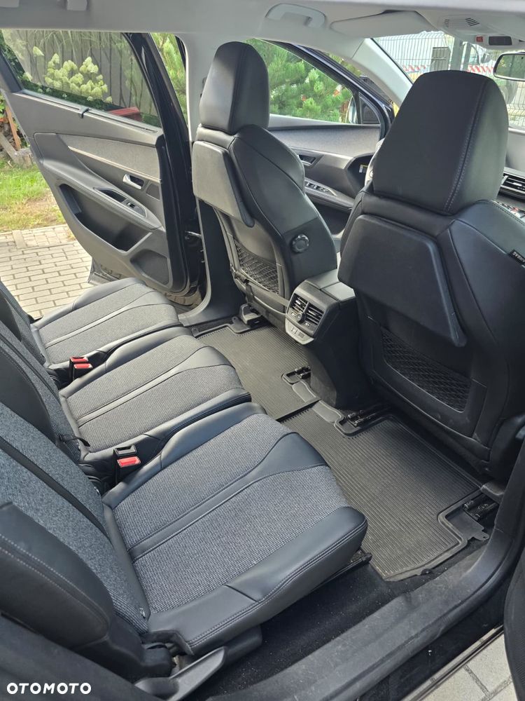 Peugeot 5008 1.2 PureTech Allure S&S EAT8 - 22