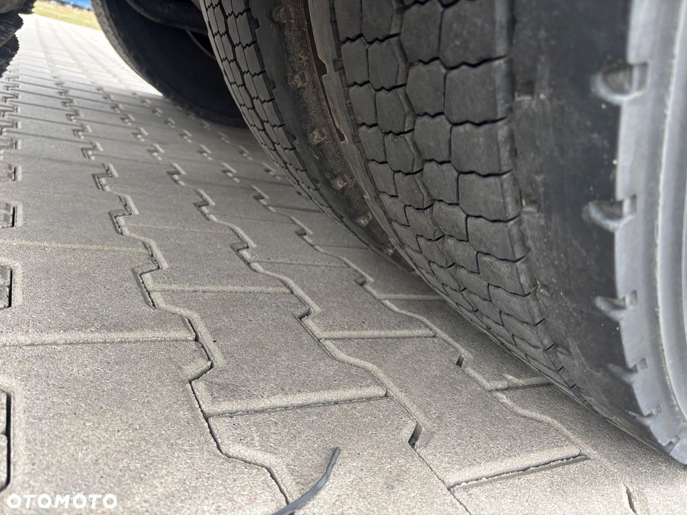 Mercedes-Benz Actros - 5