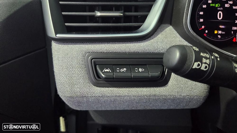 Renault Clio 1.0 TCe Techno - 39