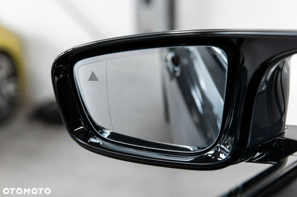 BMW M8 Standard - 14