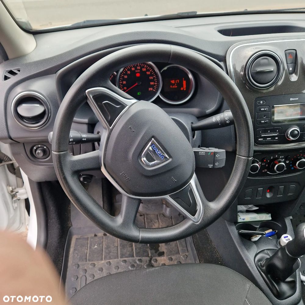 Dacia Sandero 1.5 dCi Laureate S&S - 6