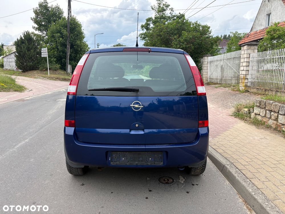 Opel Meriva 1.6 16V Essentia - 8