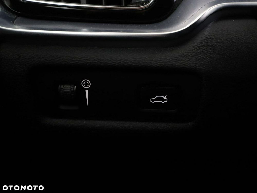 Volvo V60 D4 Momentum - 35